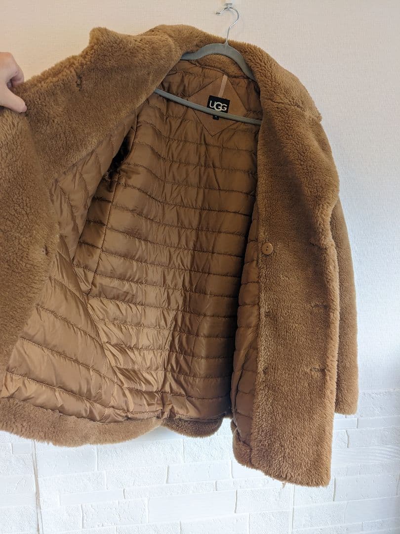 hattさん【美品】UGG フラッフピーコート