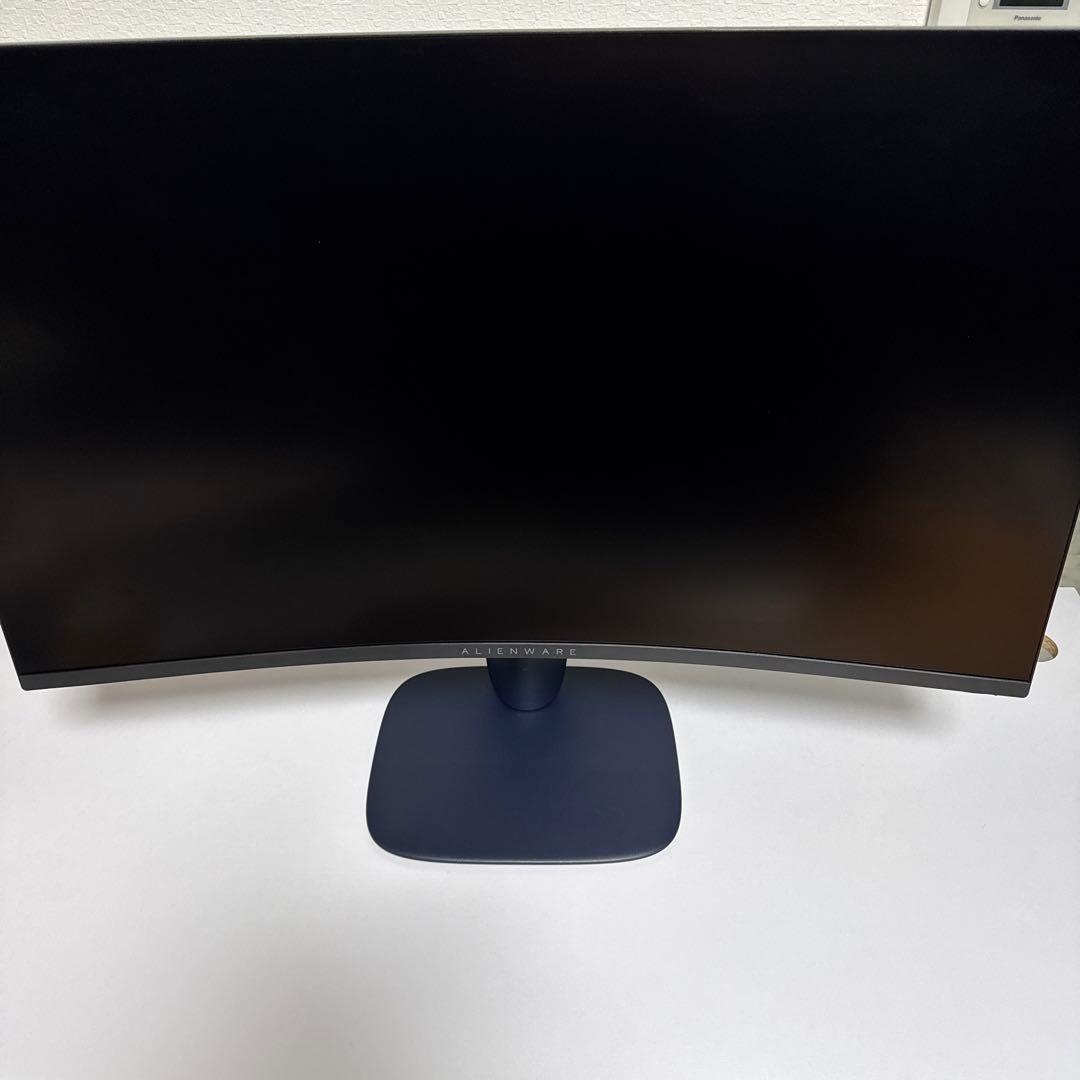 【ウサギ】Dell 曲面 ゲーミングモニター 【31.5インチ】