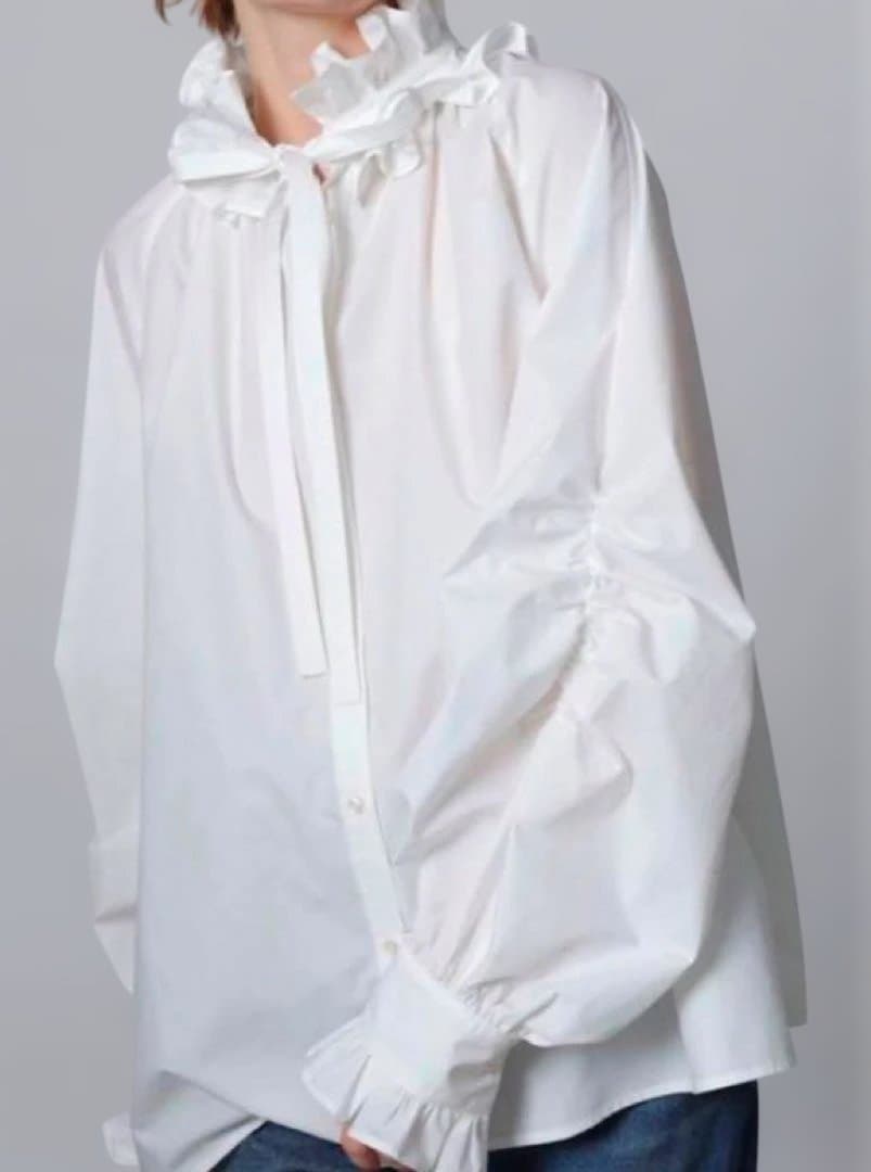 専用　美品　CADUNEカデュネ フリル衿ブラウス ボウタイ　ネイビー　紺