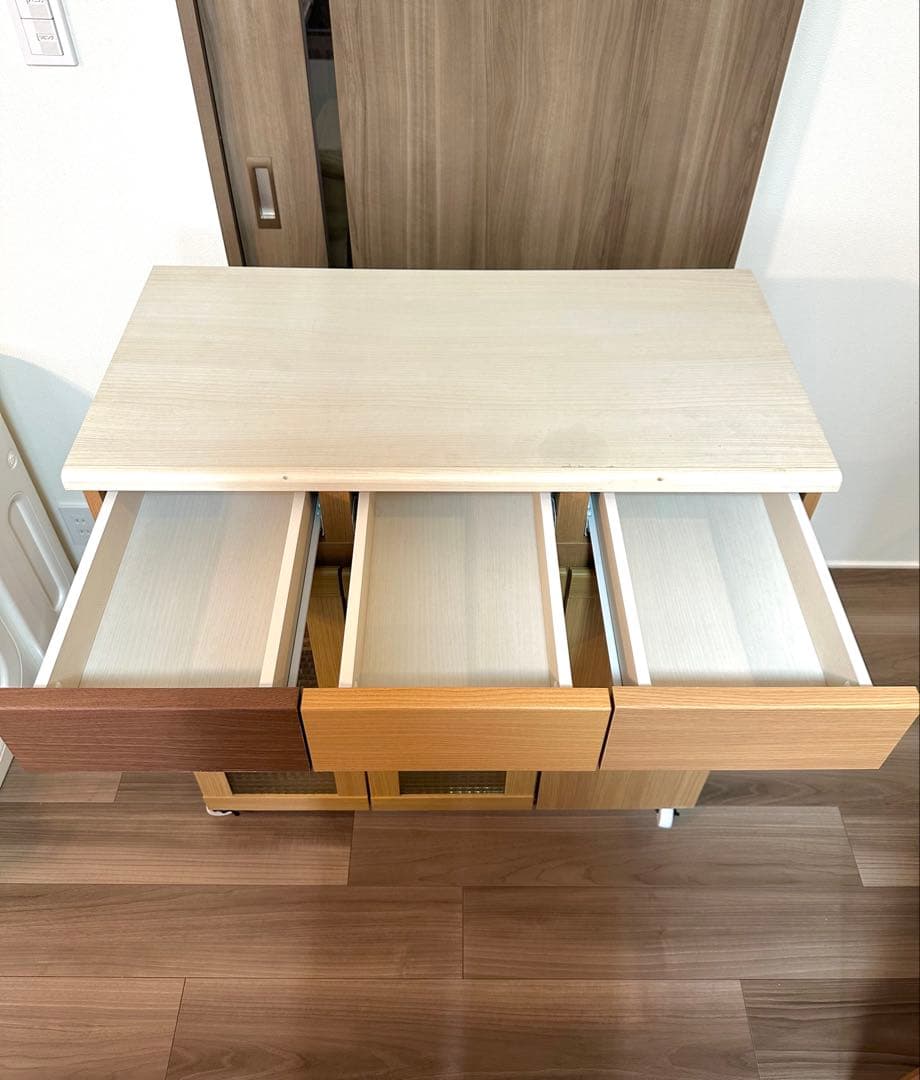 【最終値下げ】食器棚 ナチュラルウッド(キャスター付き)