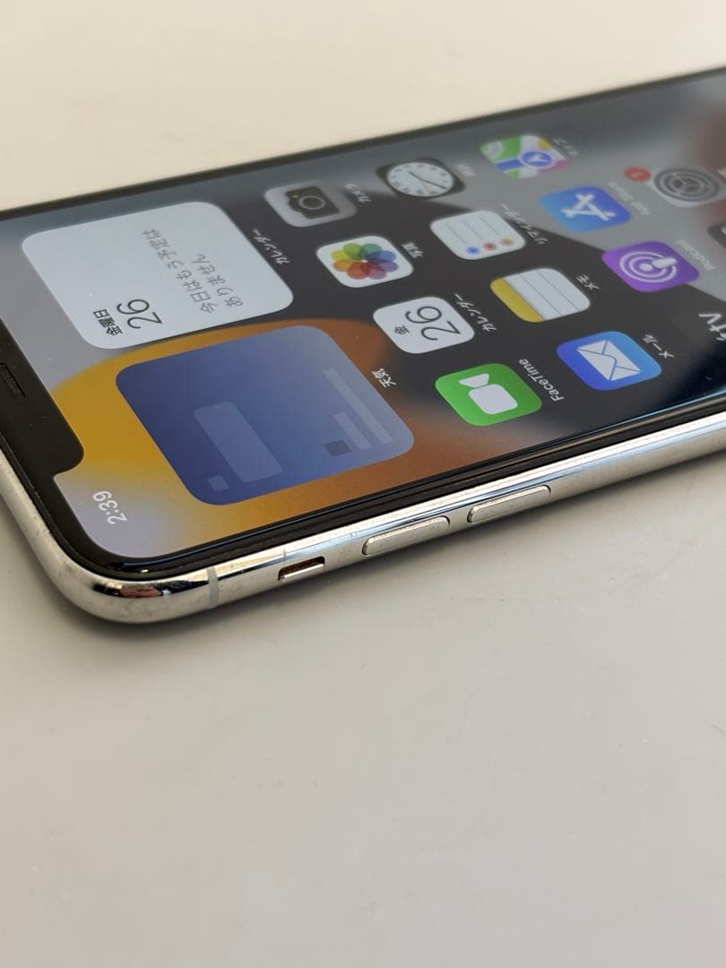 Apple iPhone 11 Pro Max 64GB SIMロック無し