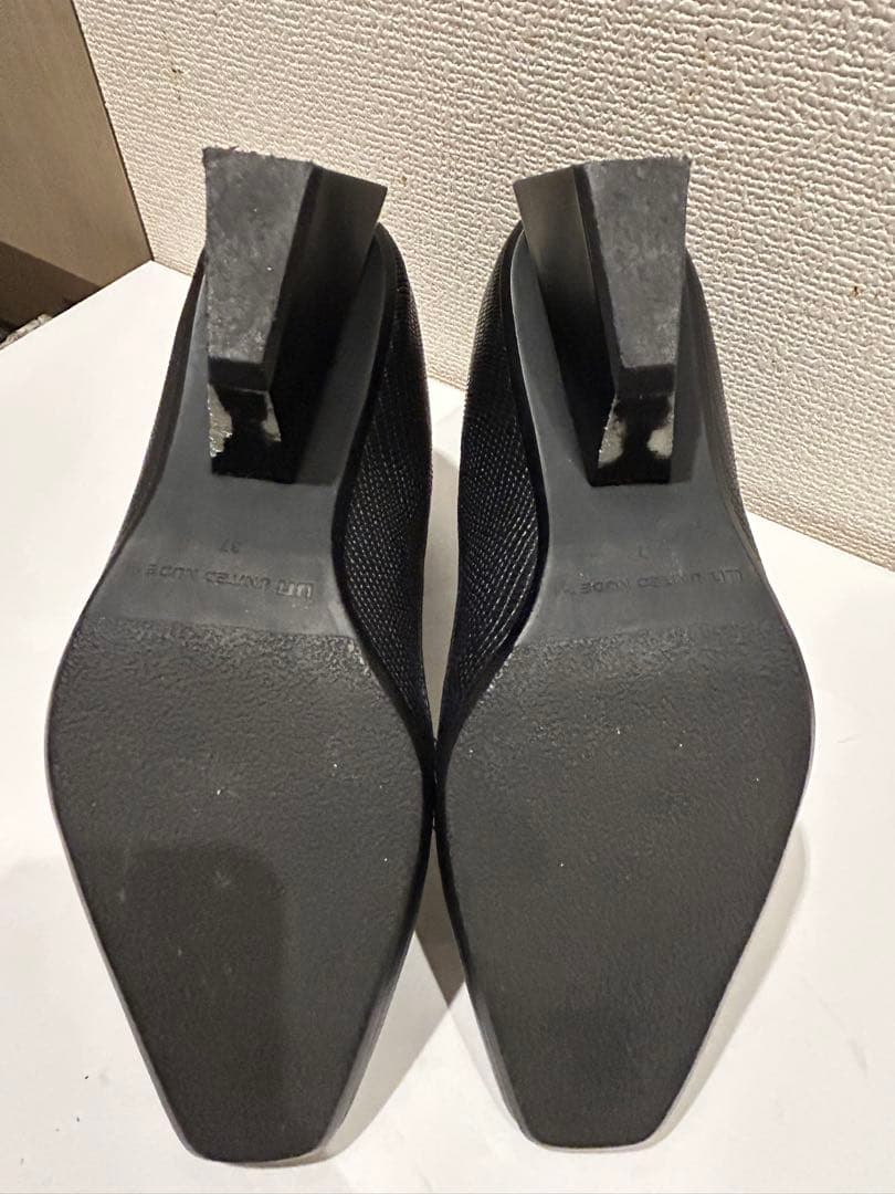 ユナイテッドヌード　ブラックアンクルブーツ