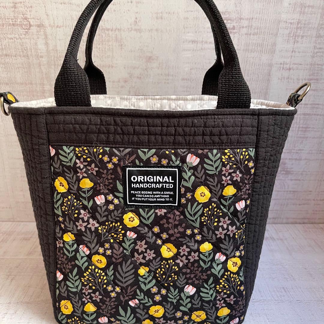 m*e様 トートバッグ＊コヤンイサムチョン