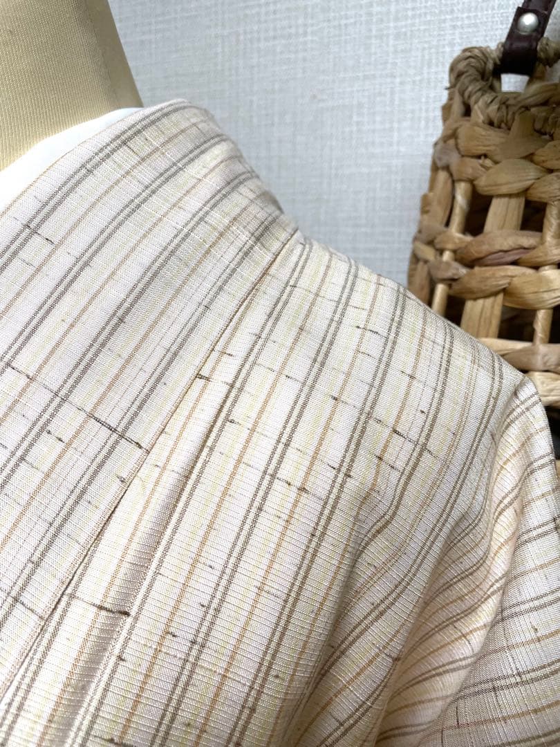 正絹　袷　紬　縦縞模様　身丈（肩から）161.5㎝