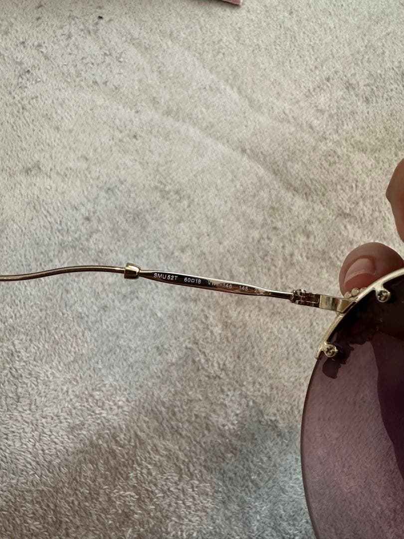 miu miu マニエール パール付きラウンドサングラス