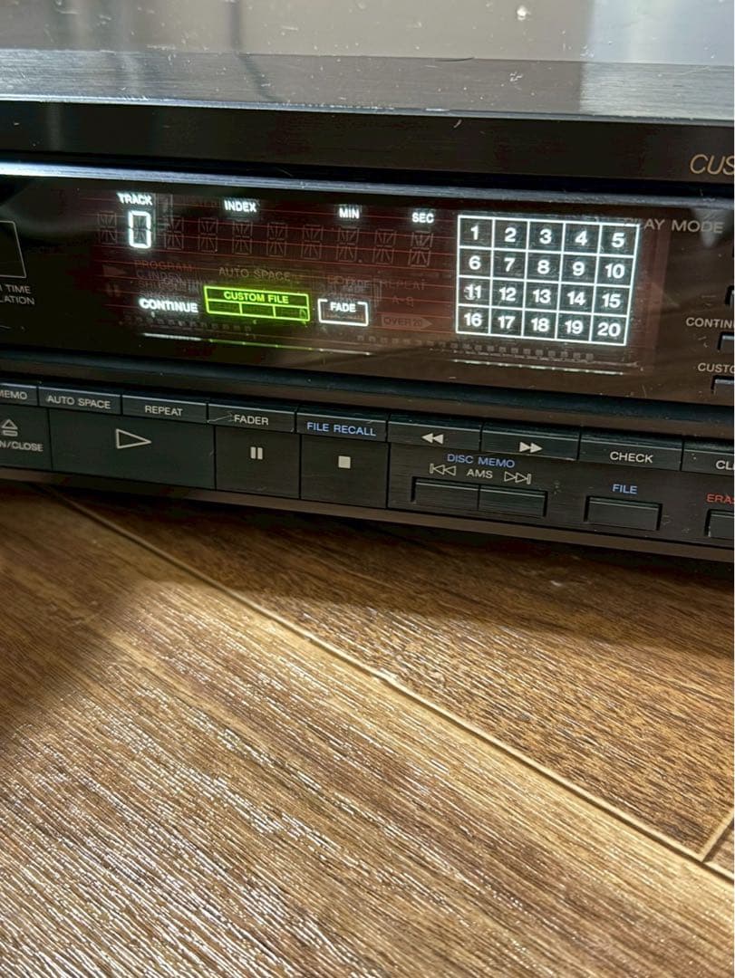 SONY ソニー　CDP-970　　RM-D570 リモコン