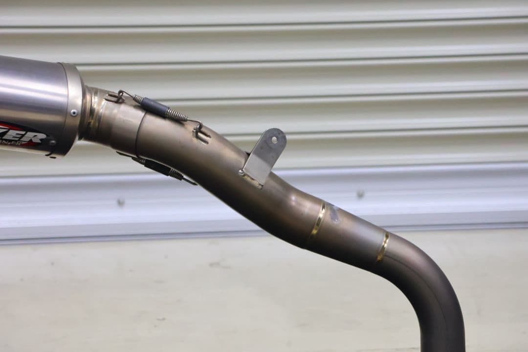 CBR600RR 05-06 PC37　後期　ストライカースリップオンマフラー