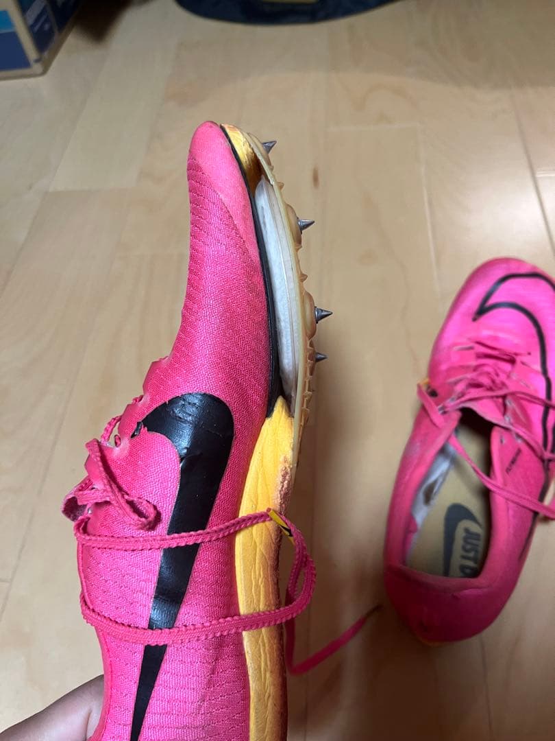 マックスフライ ピンク 陸上競技用スパイクシューズ