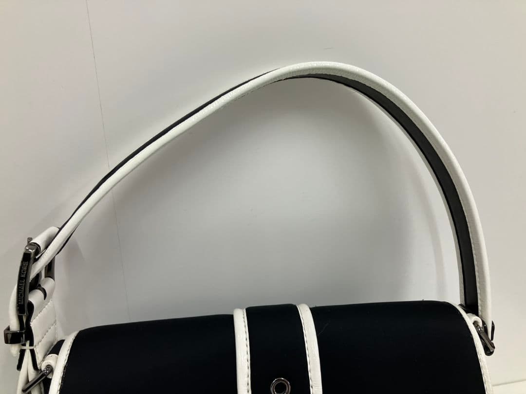 【マイケル・コース　コルビー】ハンドバッグ