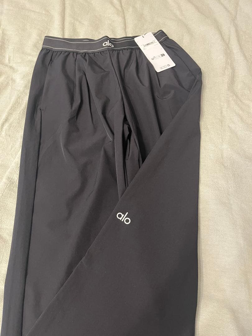 Alo Yoga パンツ ボトム トラウザー　アローヨガ S
