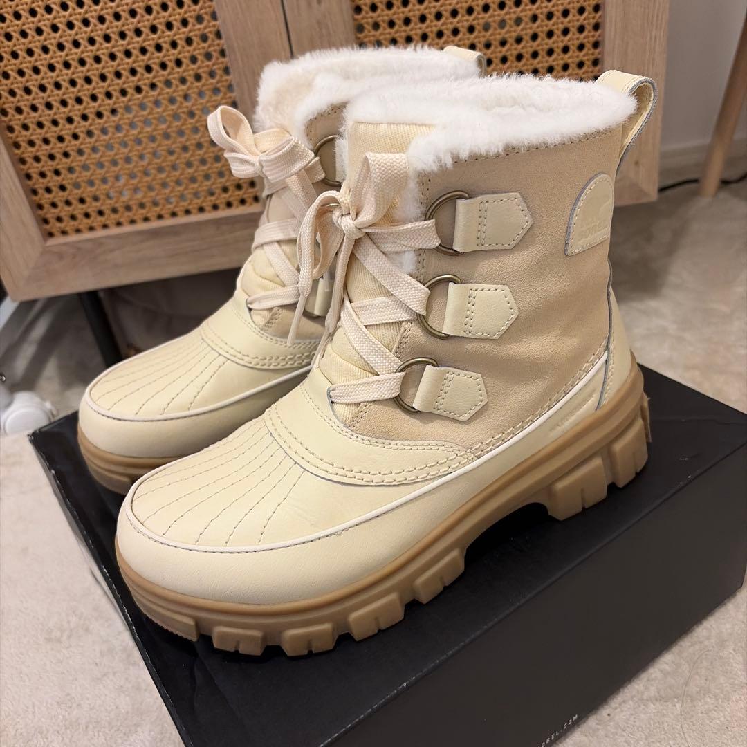 S*a様 美品SORELソレル NL5113 Honey White, Sea