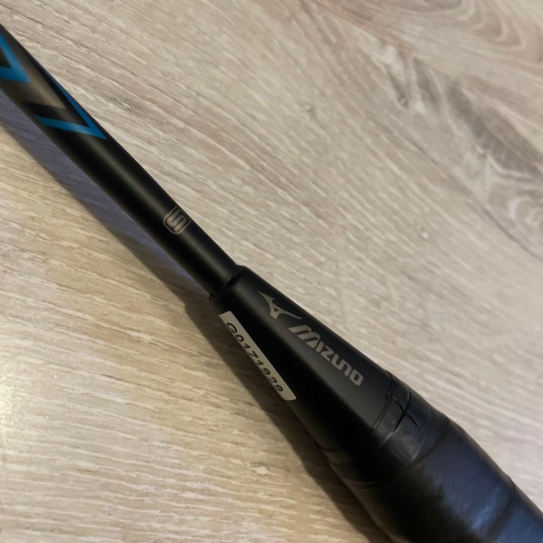 MIZUNO軽量バドミントンラケットブラック×ブルー