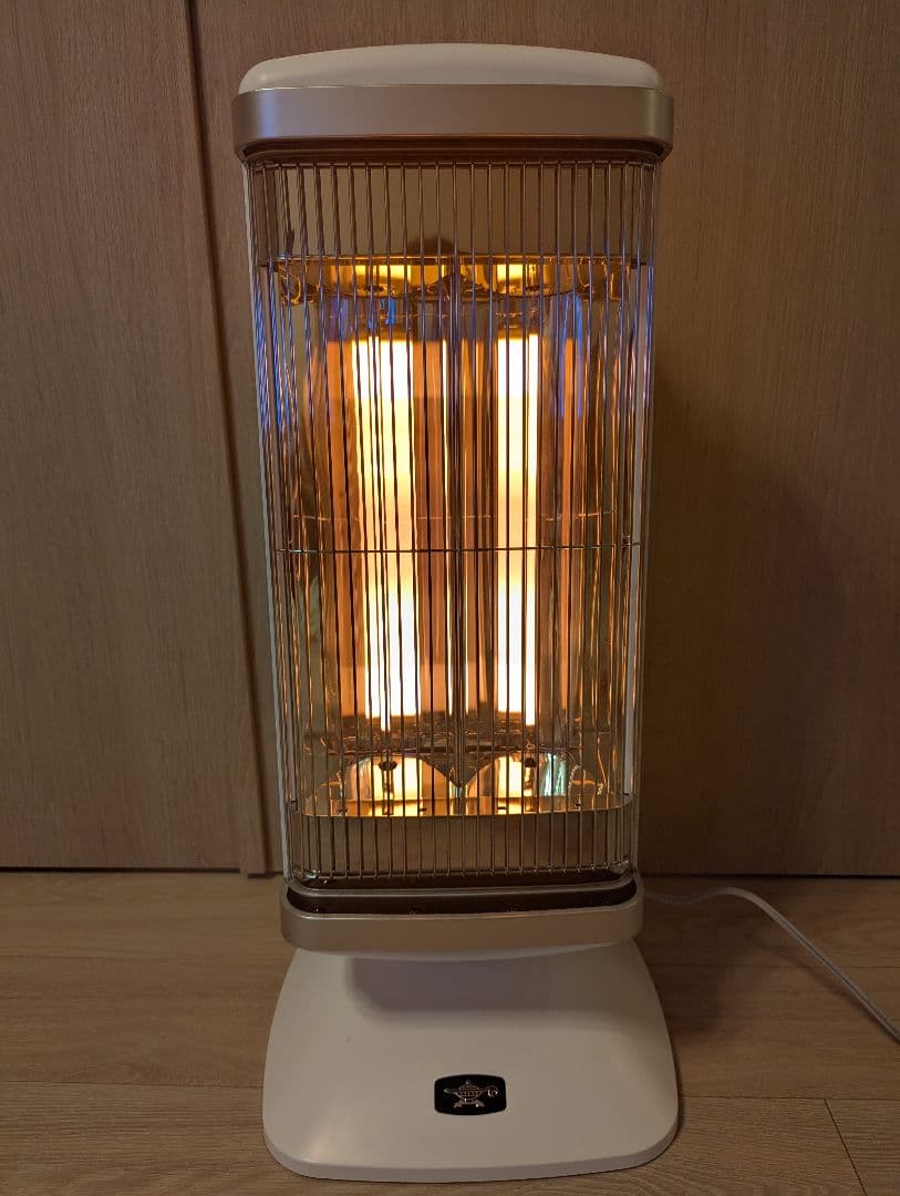 【美品】アラジン グラファイトヒーター CAH-2G10F ホワイト