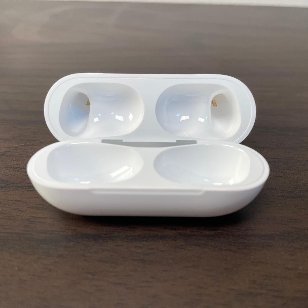 ②Apple AirPods Pro 第2世代 A3047 USB-Cタイプ