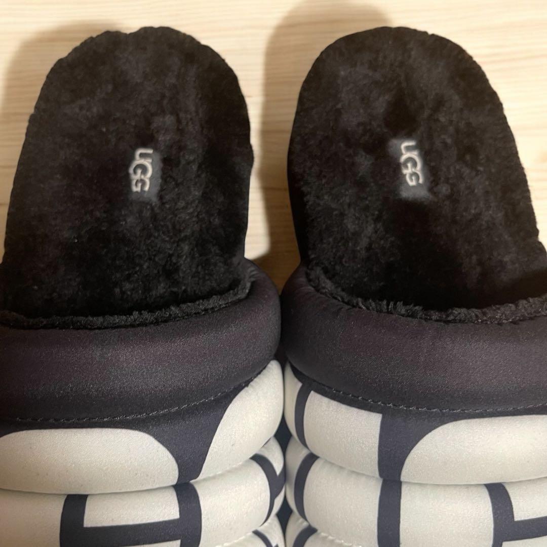 きぃーたぁん様UGG アグ Maxi Slide Logo サンダル 厚底 25