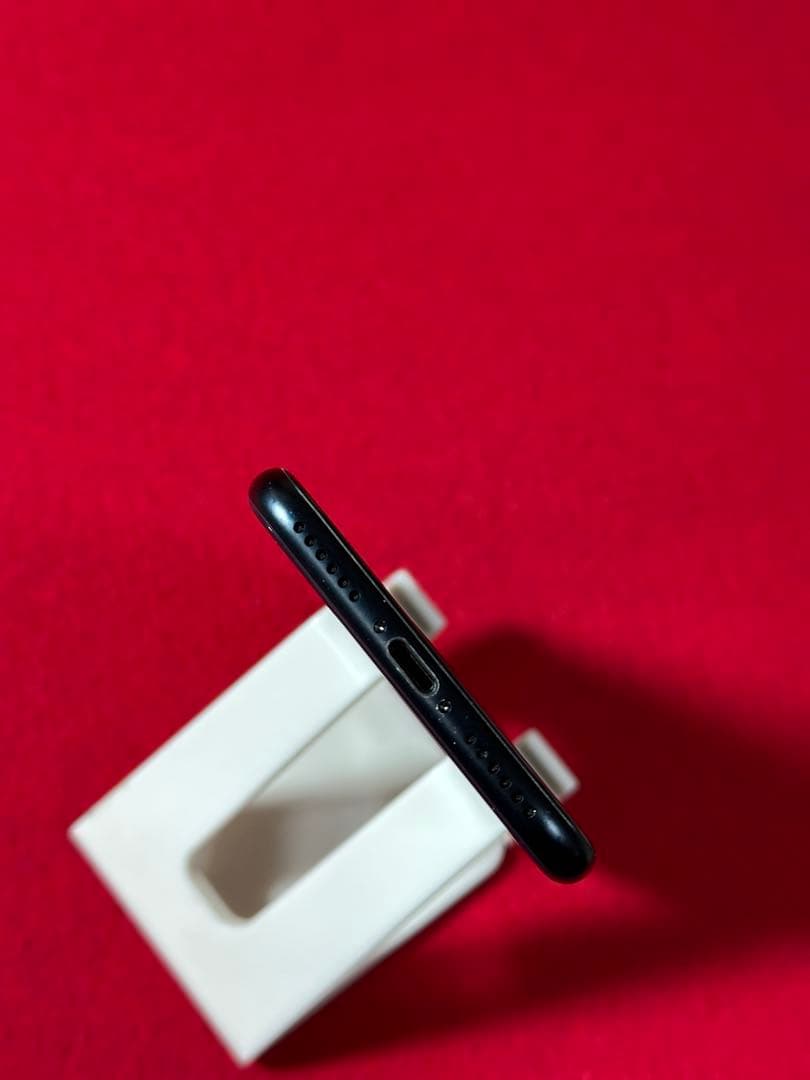 【1329】iPhone SE3第3世代ミッドナイト 128GB simフリー