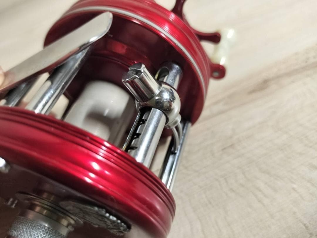 masaABU GARCIA アブ アンバサダー 5000　4ネジ