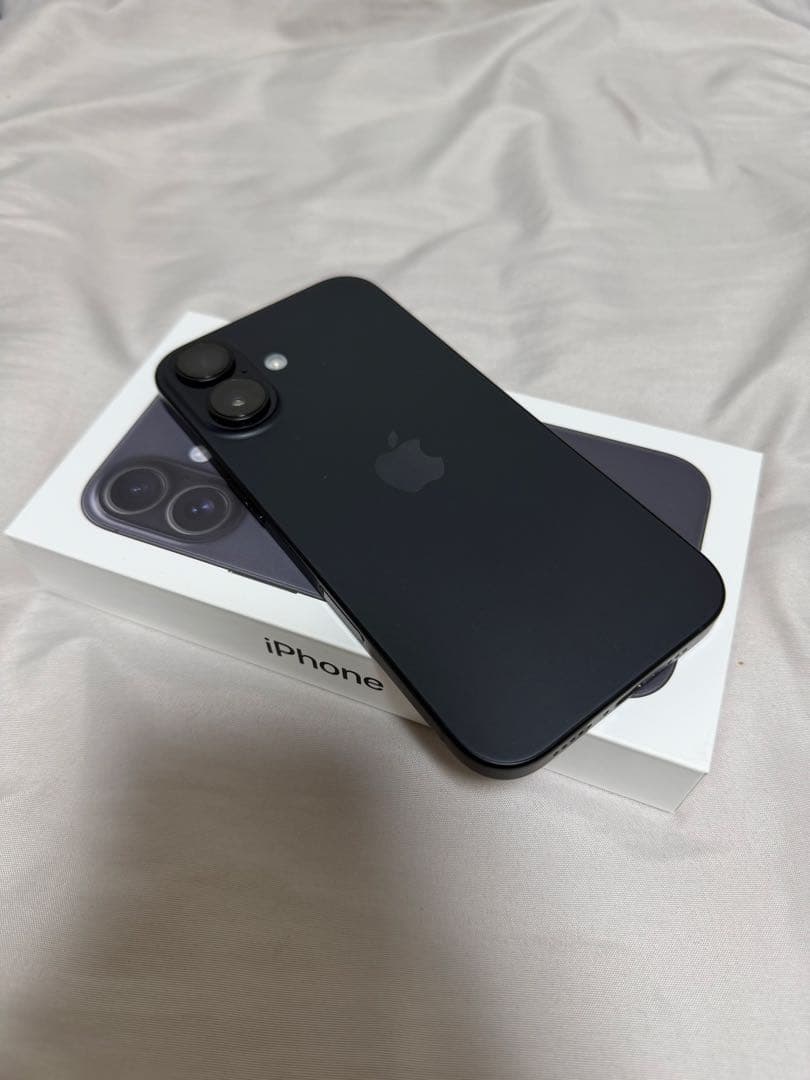 iPhone 16 256gb ブラック [だり柳]