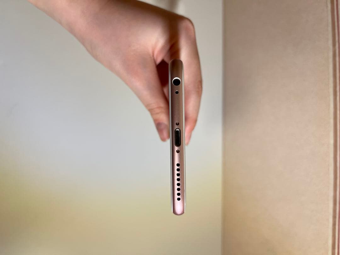 Apple iPhone 6s Plus 64GB ローズゴールド 本体