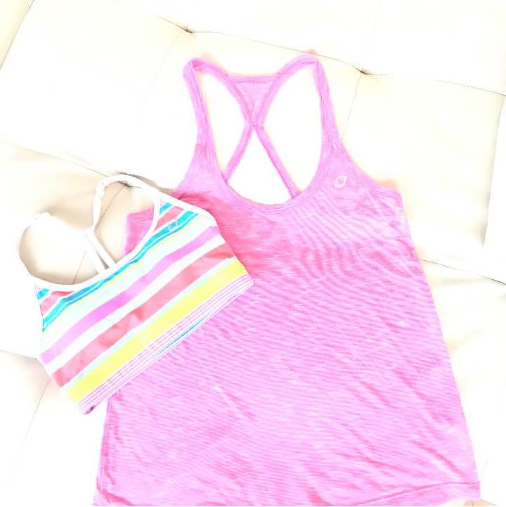 ローナジェーン（Lorna Jane）オープンバックタンク♡ピンク