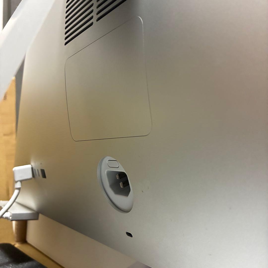 Macデスクトップ iMac27inch i7 24GB 2TB Radeon Pro580 8GB