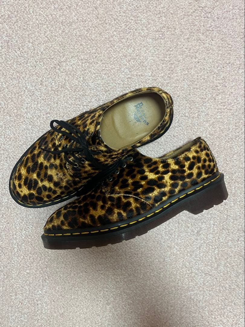 Dr. Martens Smiths レオパード柄