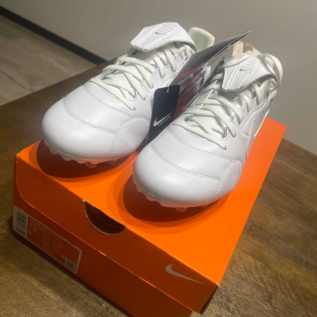 ナイキ　プレミア3 FG