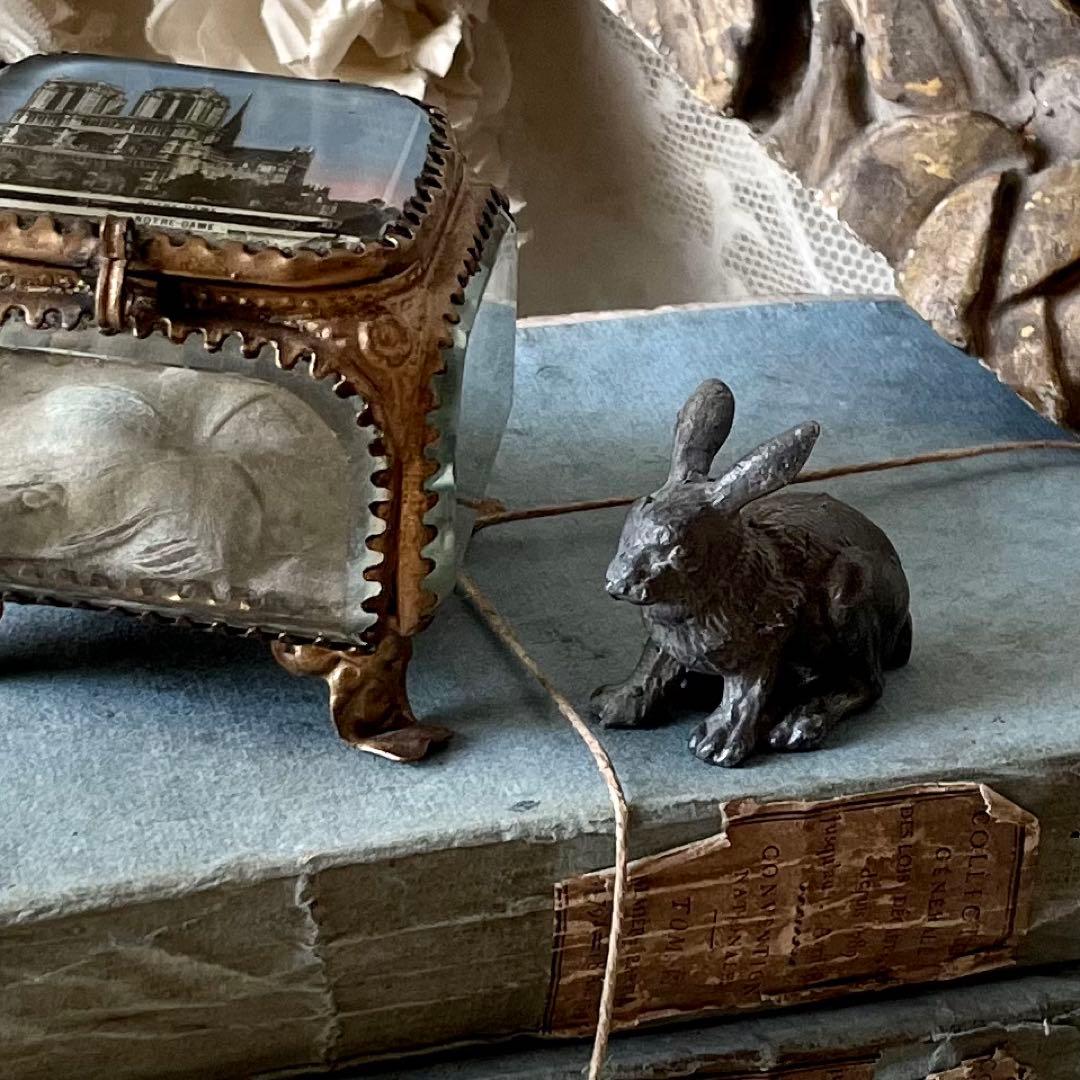 19世紀うさぎフィギュア　オブジェ　ペーパーウェイト　フランスアンティーク