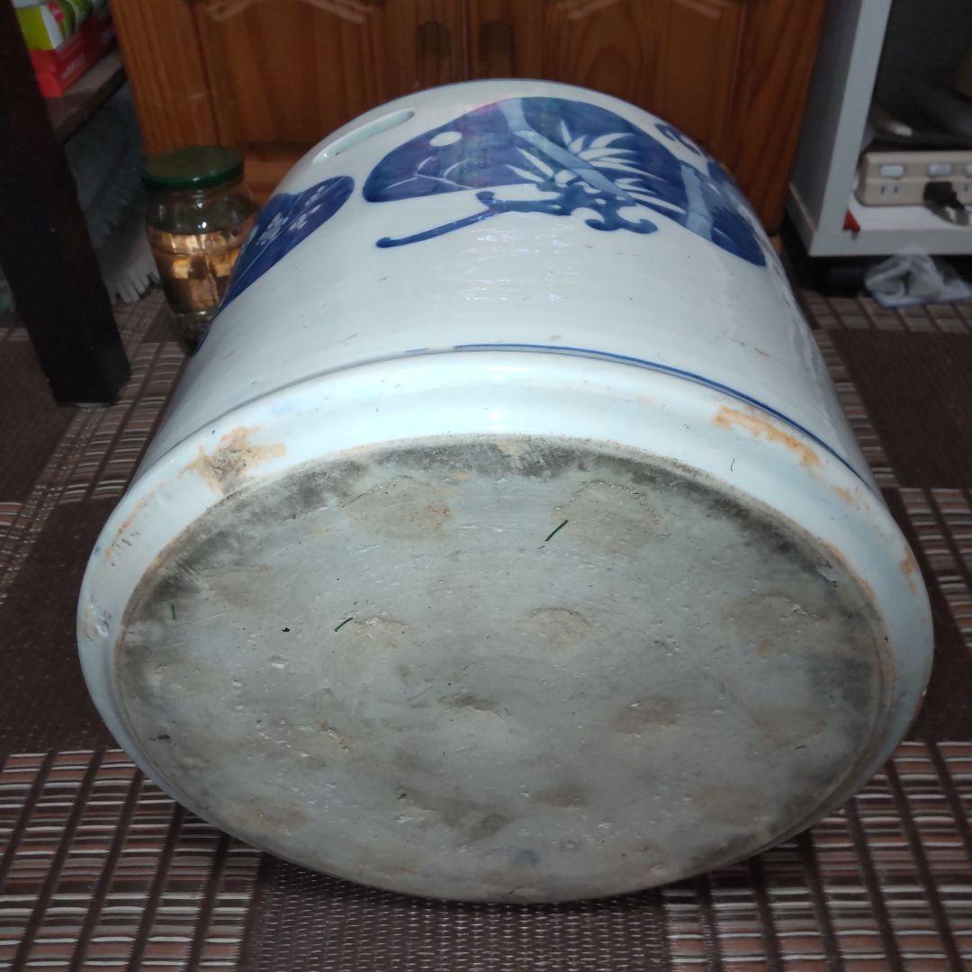 青い鳥と花模様の陶器 火鉢