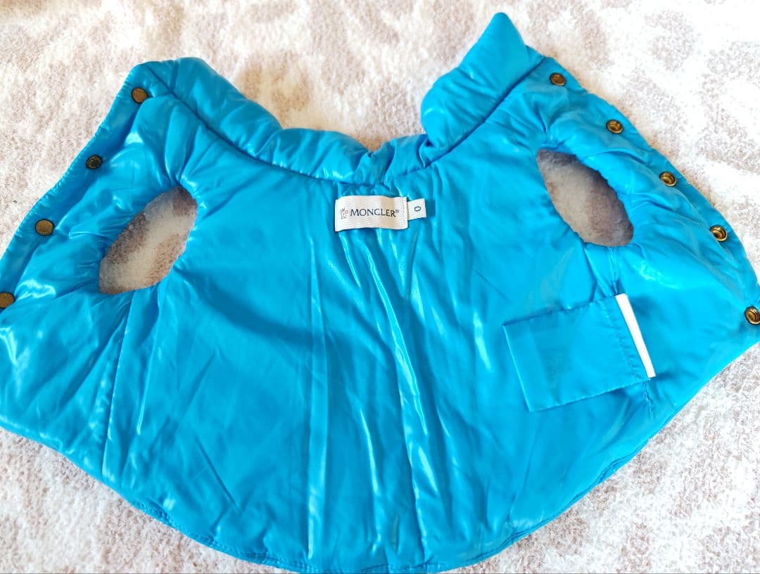正規品　美品　MONCLER 犬服 ダウンジャケット ブルー　サイズ0