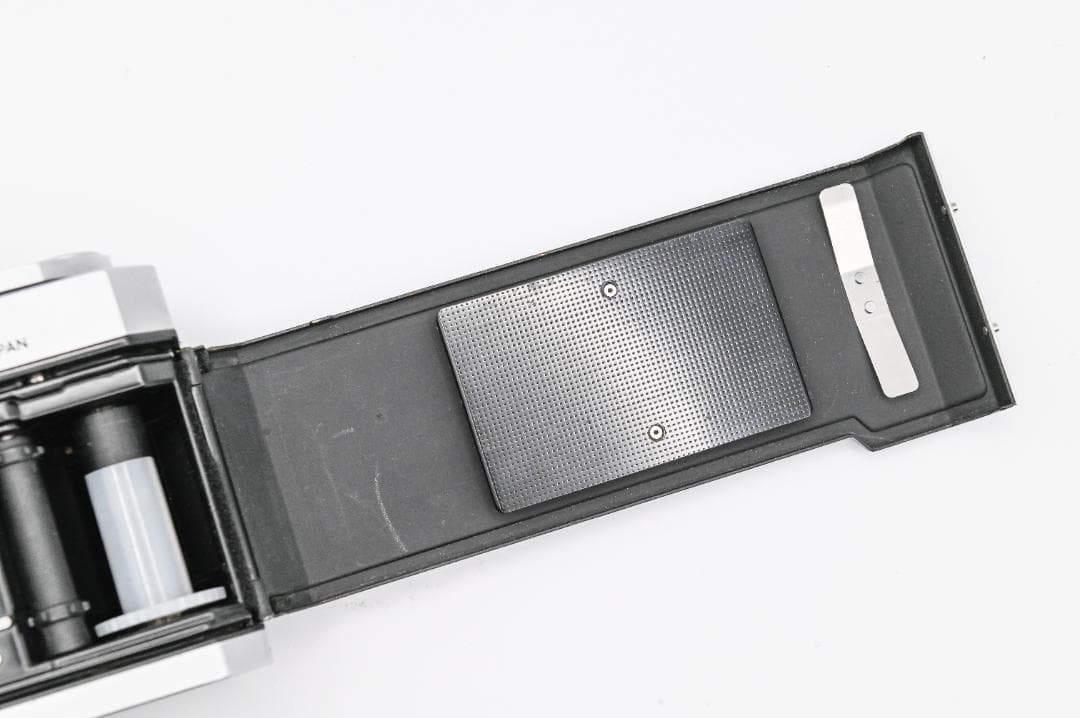 Nikomat フィルム一眼レフカメラ 28/3.5レンズ&レザーカバー付き