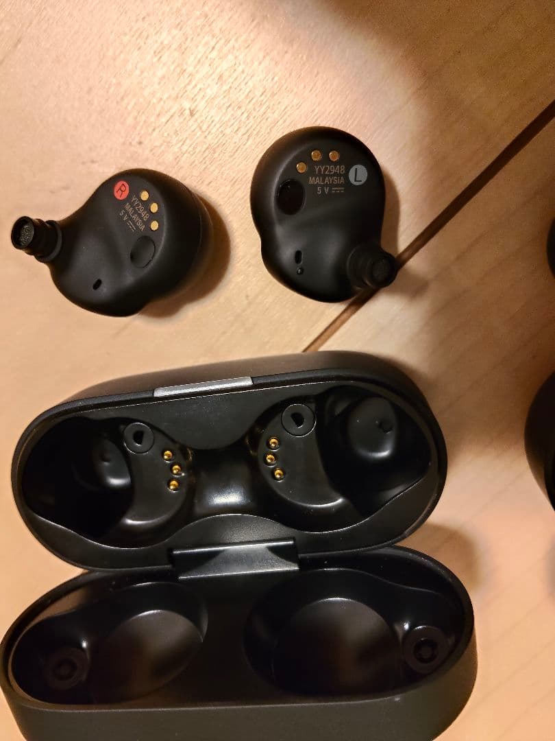 【まとめ売り　ジャンク品】SONY　WF-1000XM4　ワイヤレスイヤホン