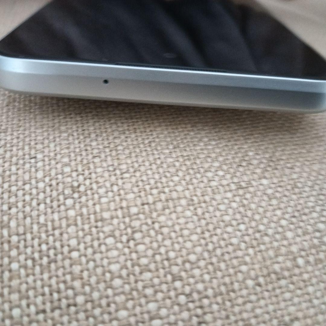 美品シムフリーmotorolaモトローラ ホワイト moto g52j 5G