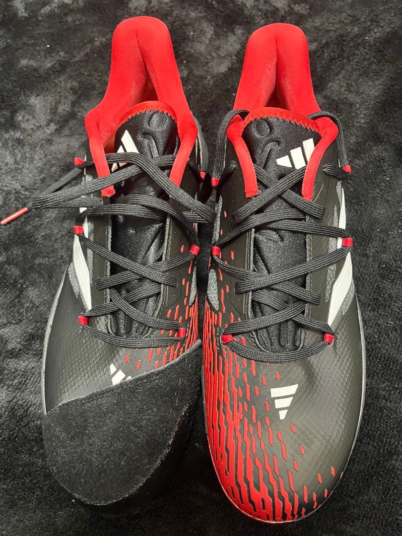 アディダス adizero スパイク シューズ コアブラック/チームパワーレッド