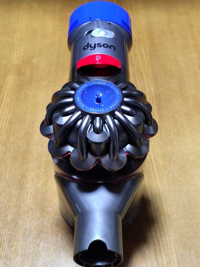 ダイソン V8 SV10 掃除機＋マキタ18vアダプターセット分解清掃済み動作品
