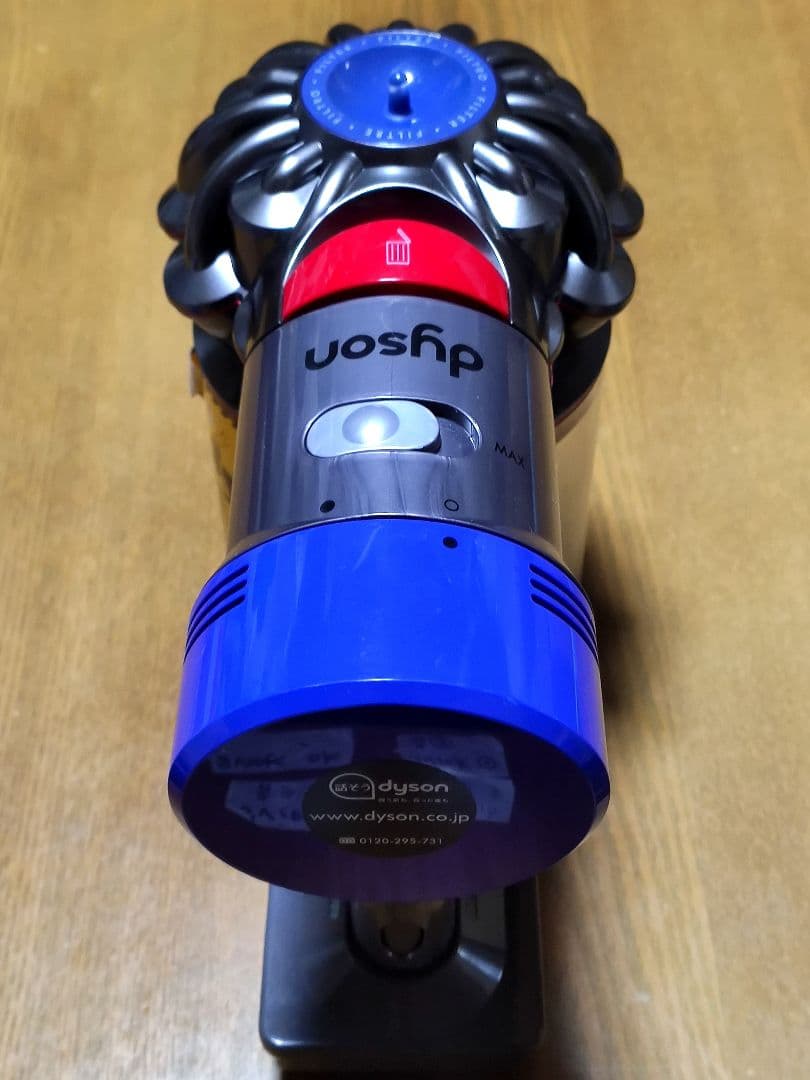 ダイソン V8 SV10 掃除機＋マキタ18vアダプターセット分解清掃済み動作品