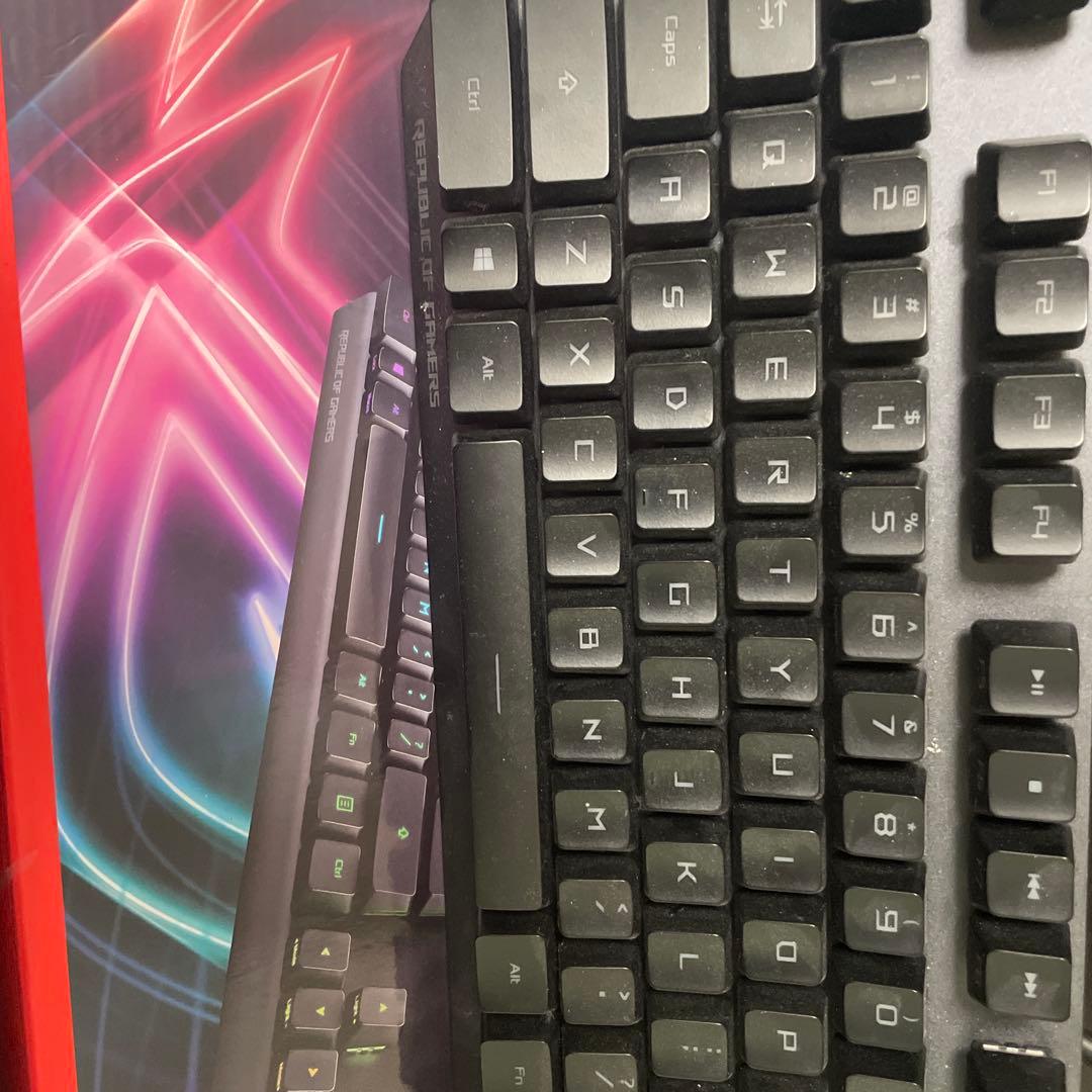 ASUS・Logicool ゲーミング3点セット オマケ付き