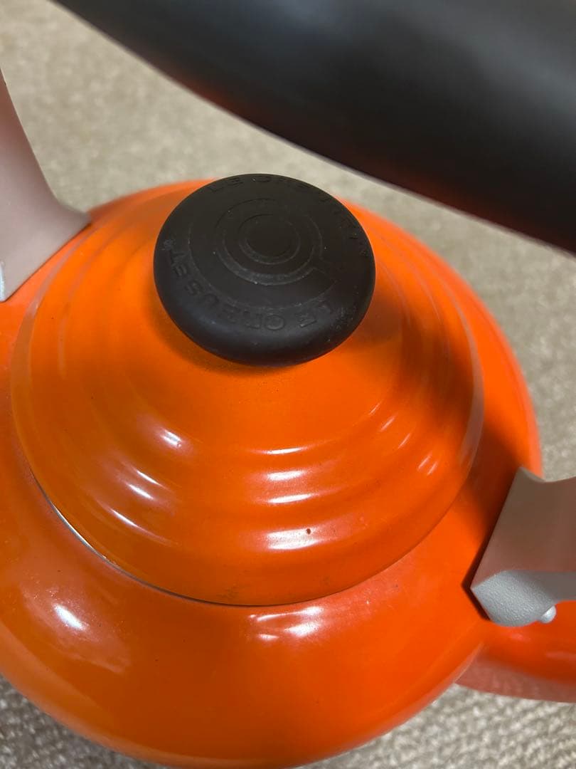 新品未使用　ル・クルーゼ ケトル 2.1Lアルミダイキャストハンドル