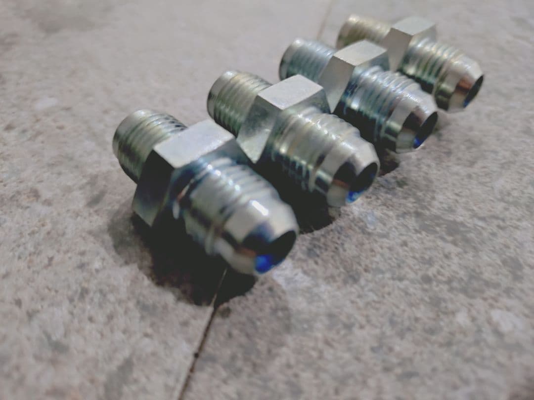 インパラ　オイルクーラーホース　新品