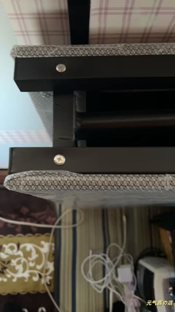 折りたたみシングルベッド 組立不要 簡単収納 昼寝・残業に大活躍