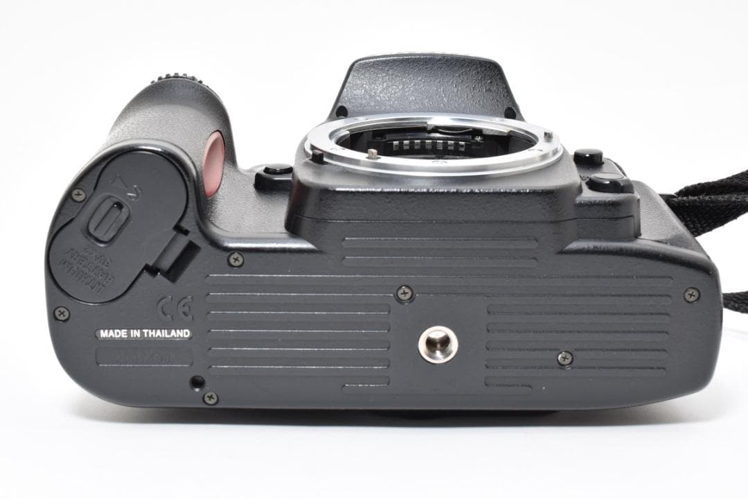 美品 NIKON ニコン F80 フィルムカメラ 加水分解なし M443