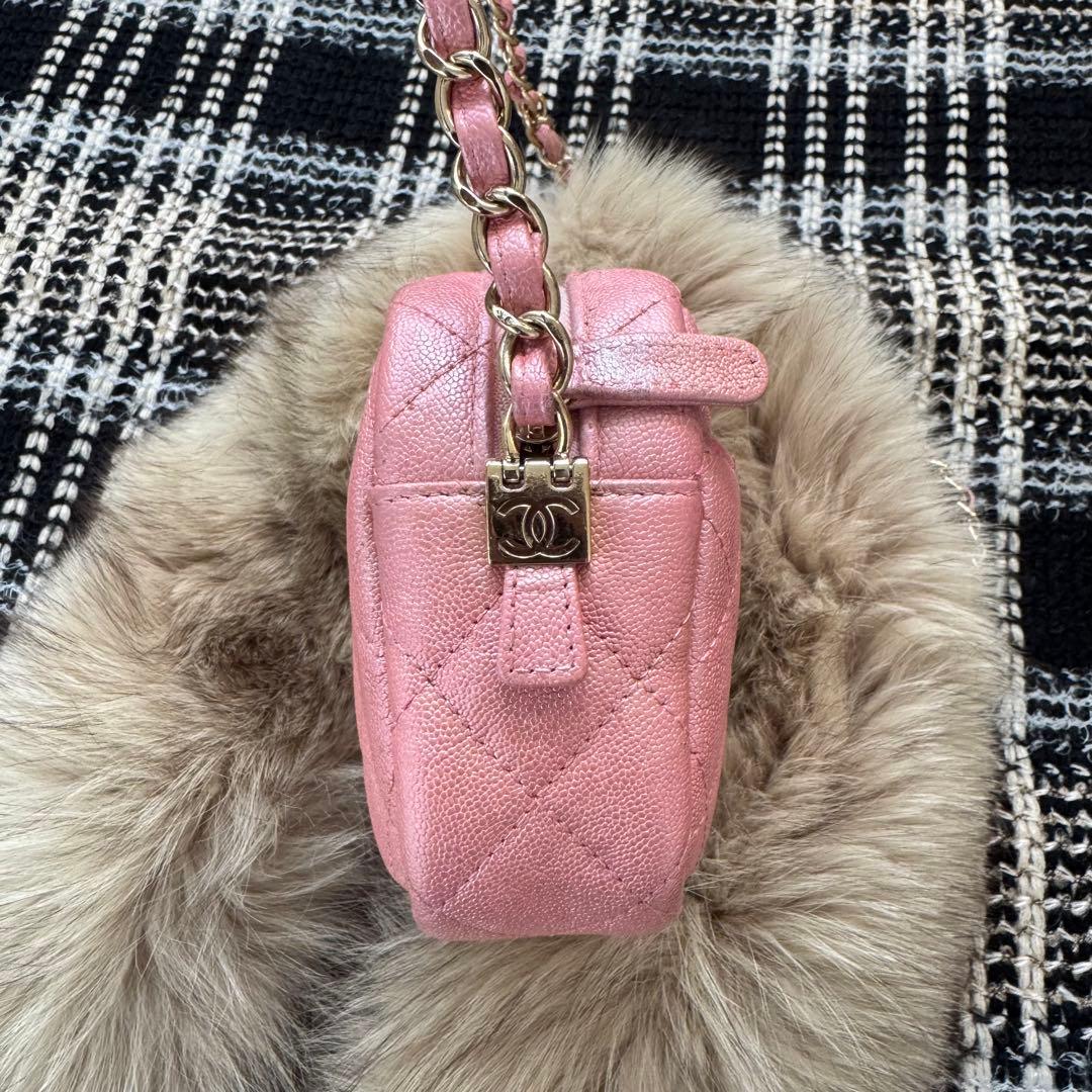 CHANEL キャビアスキン マトラッセ☆チェーンショルダーカメラバッグ