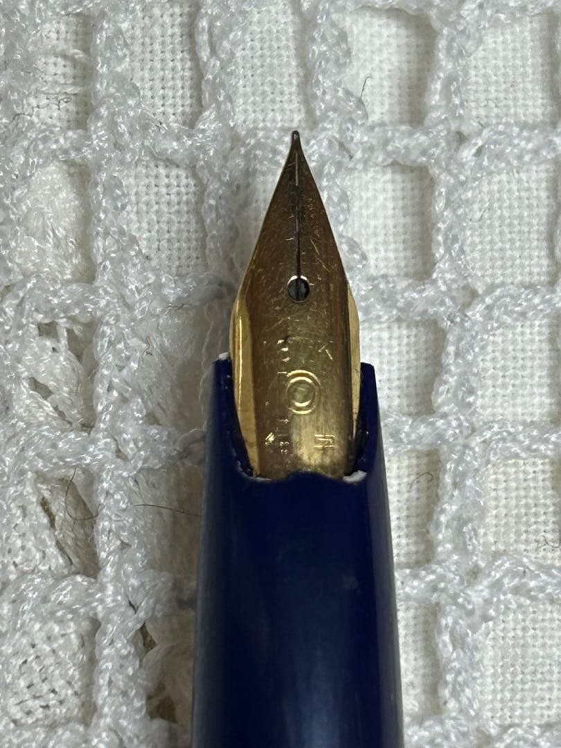 PILOT/万年筆18K /濃紺色ゴールド /エレガントな青い万年/細字