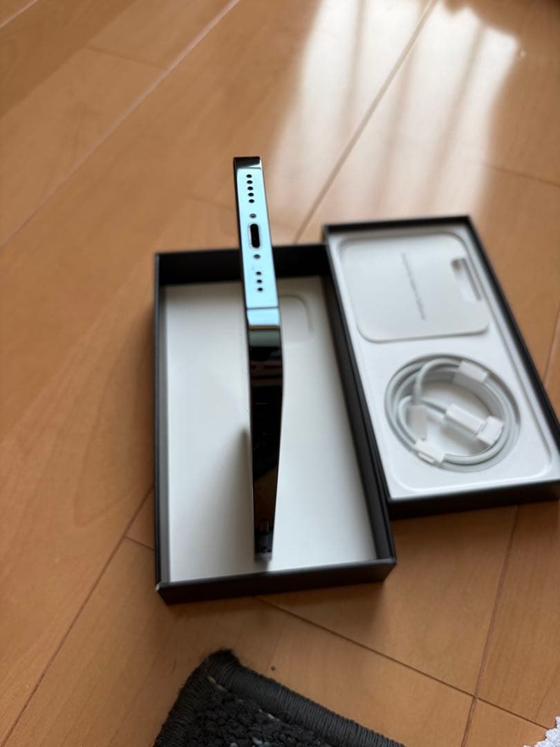 【超美品】iPhone12Proグラファイト