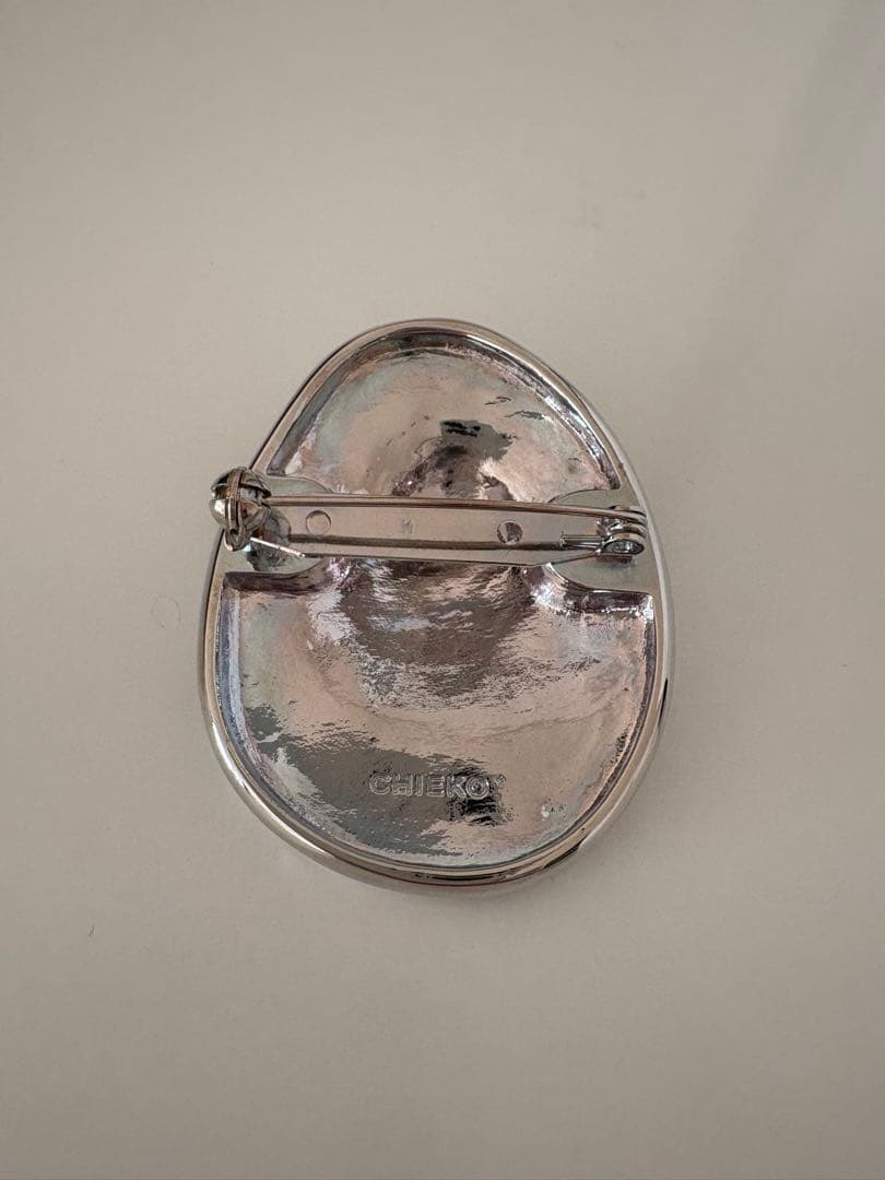 チエコプラス　ブローチ　CHIEKO+ Egg brooch シルバー