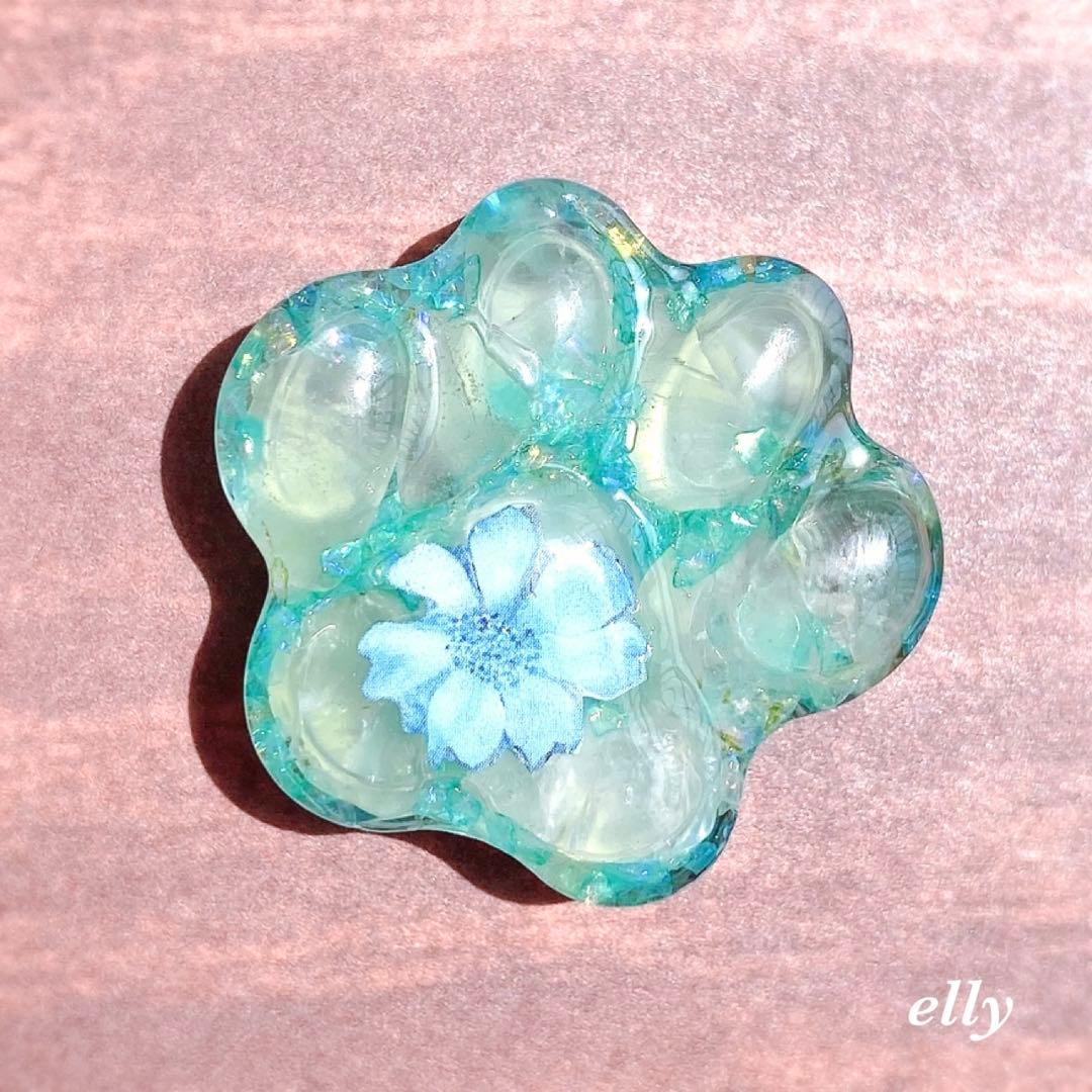 【みゆママ様】1213.天然石　琉球ガラス　桜　じゃれ猫　レジン　キーホルダー