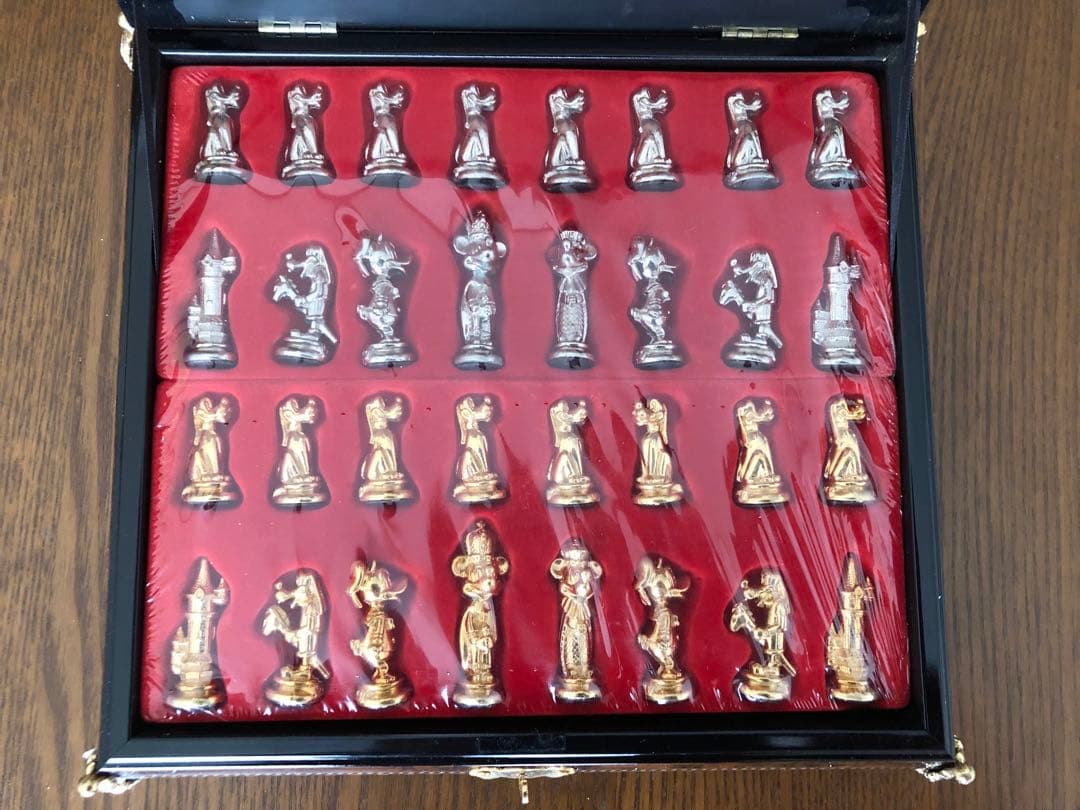 東京ディズニーランド ディズニーキャラクターチェス　　＊限定販売 ＊