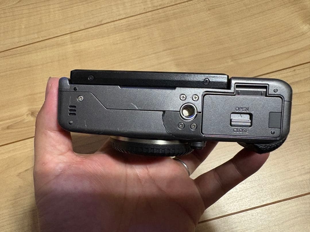 FUJIFILM X-T100 ミラーレス一眼