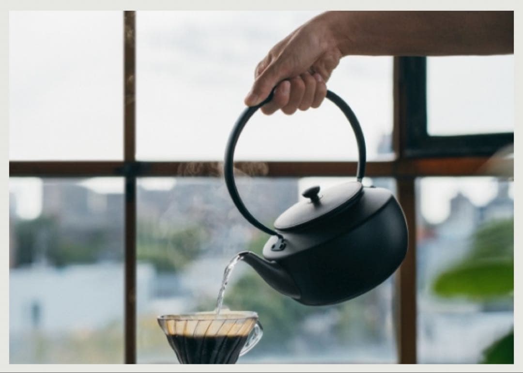 【はるか】BALMUDA MoonKettle ブラック 電気ケトル