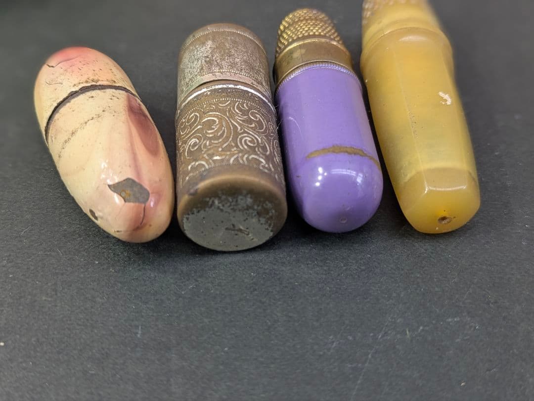 イギリス アンティーク 携帯用 ソーイングセット 4点セット